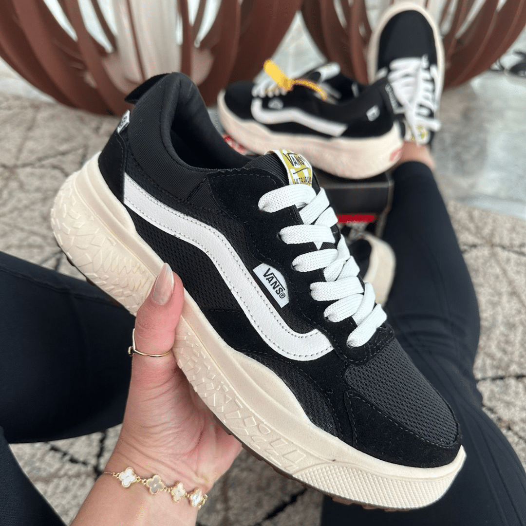VANS NEGRO ULTRARANGE NEO VR3