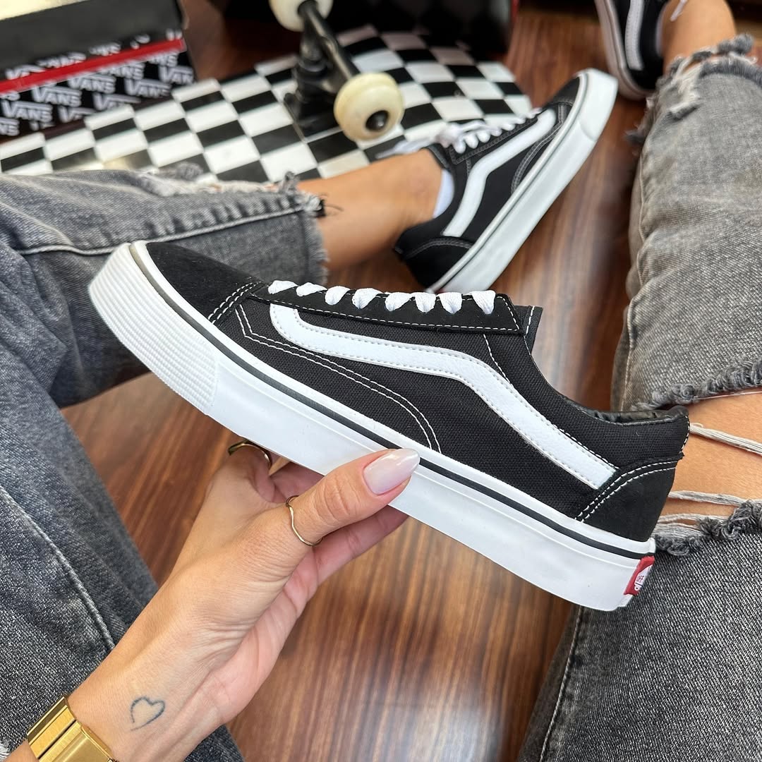 VANS OLD SKOOL CLASSIC