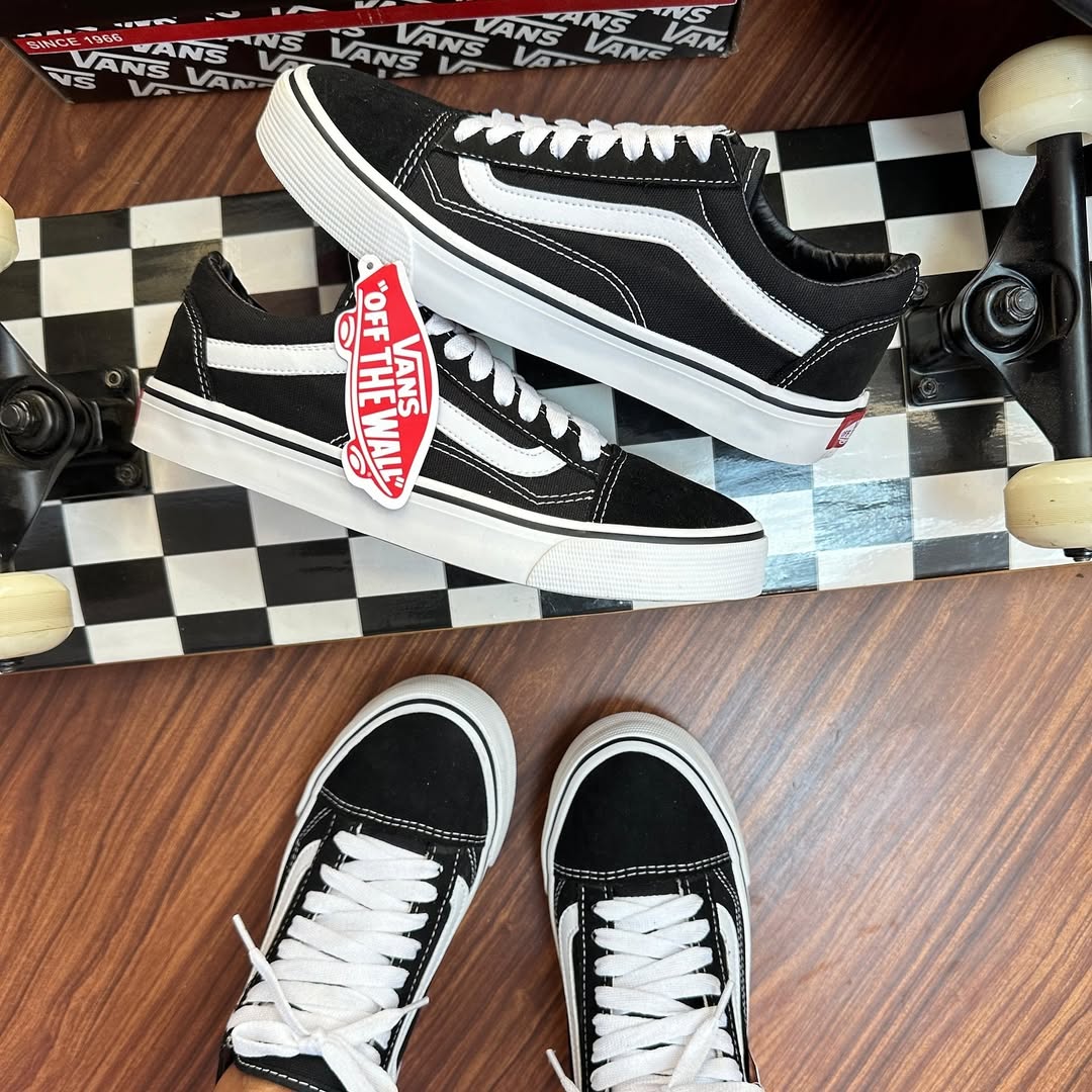 VANS OLD SKOOL CLASSIC