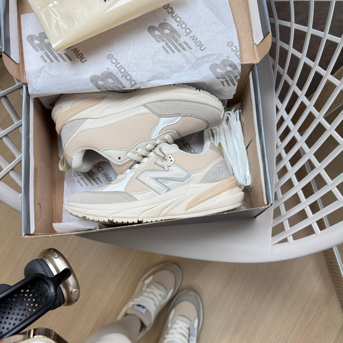 NEW BALANCE 990